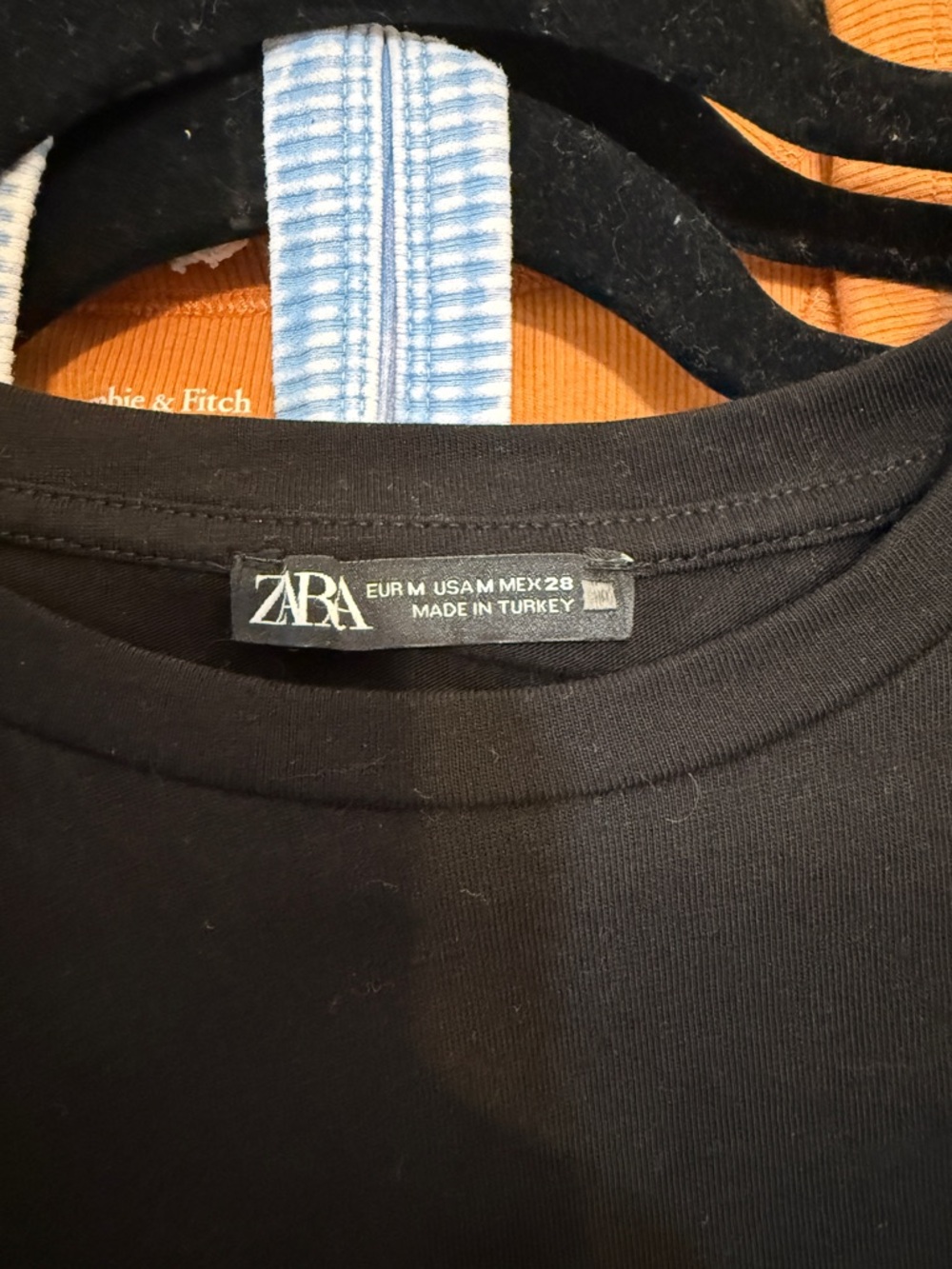 Zara Black Flutter Sleeve Tee - Picture 3 of 3